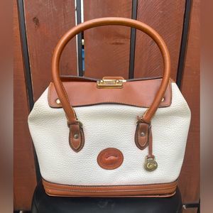 Dooney & Bourke Vintage Doctor Bag cream pebbled leather